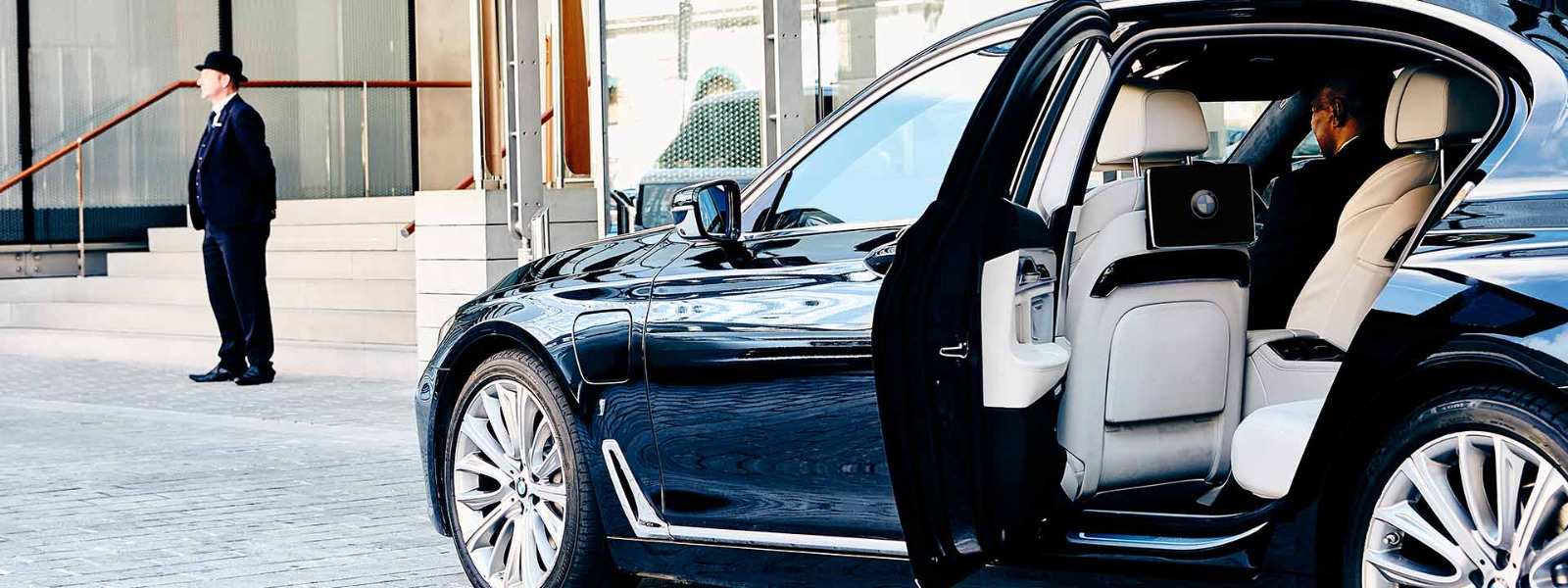 Providing Top-Notch Airport Transfer Service,